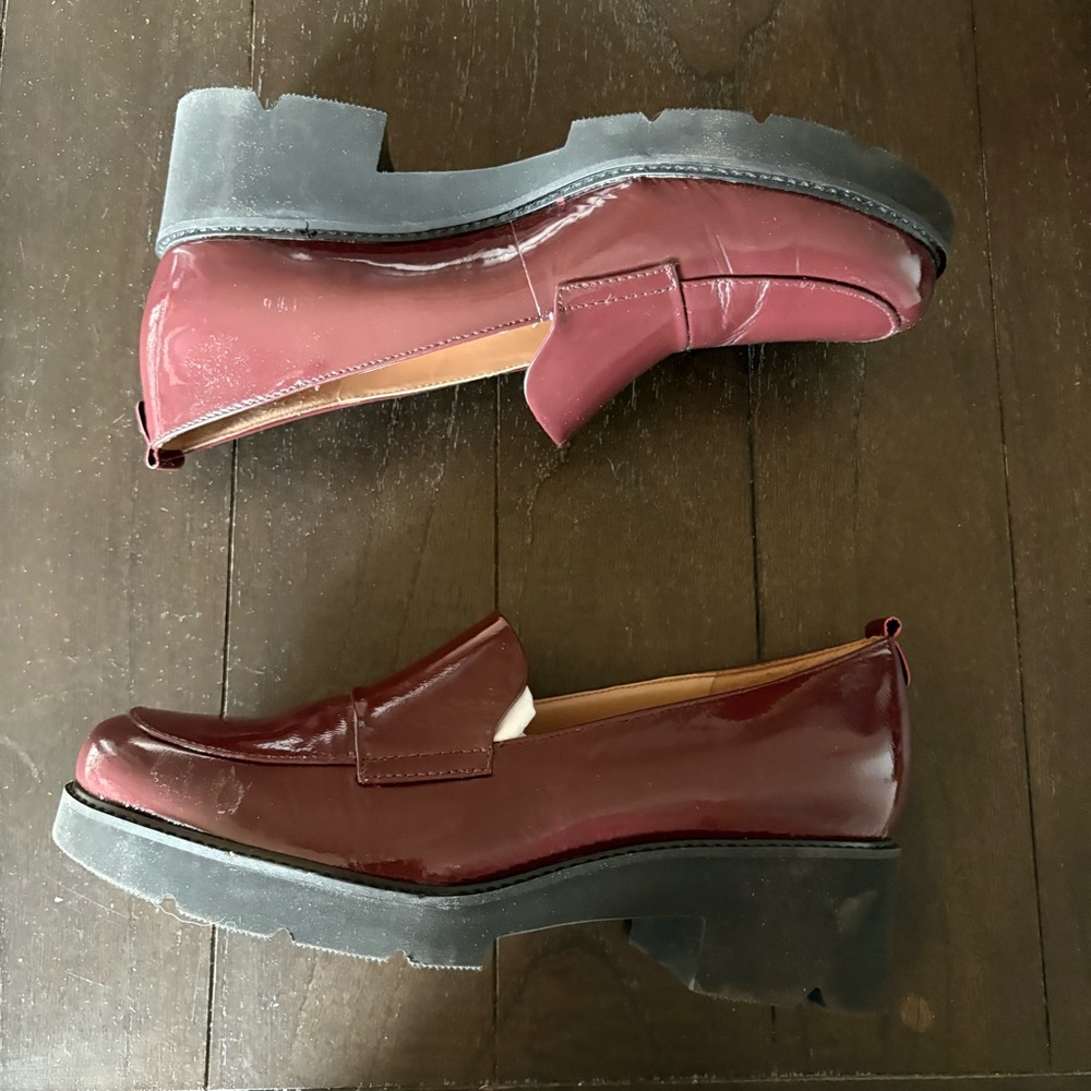 Naturalizer‎ Darry Lug Sole Loafers Plum Rouge Patent Leather Size 12 Burgundy
